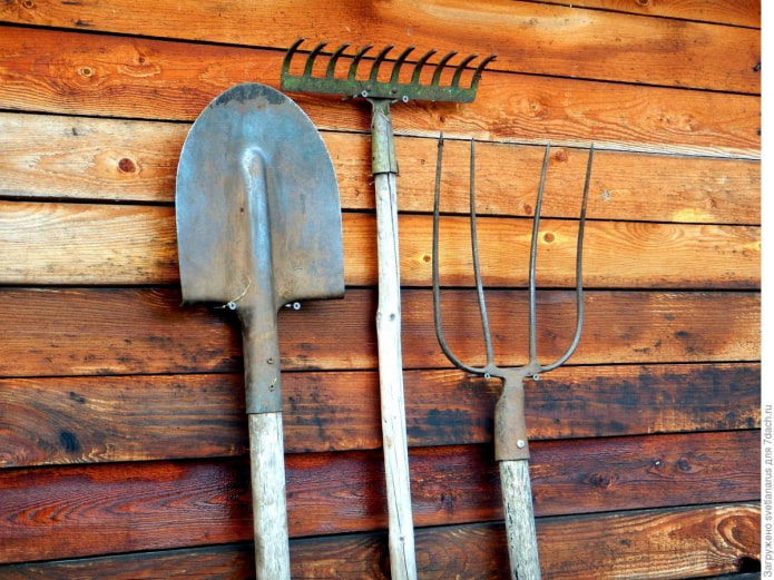 Self-tapping holders