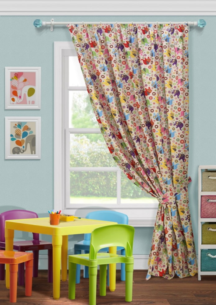 bright single curtain