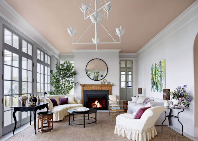 Cream ceiling in the living room