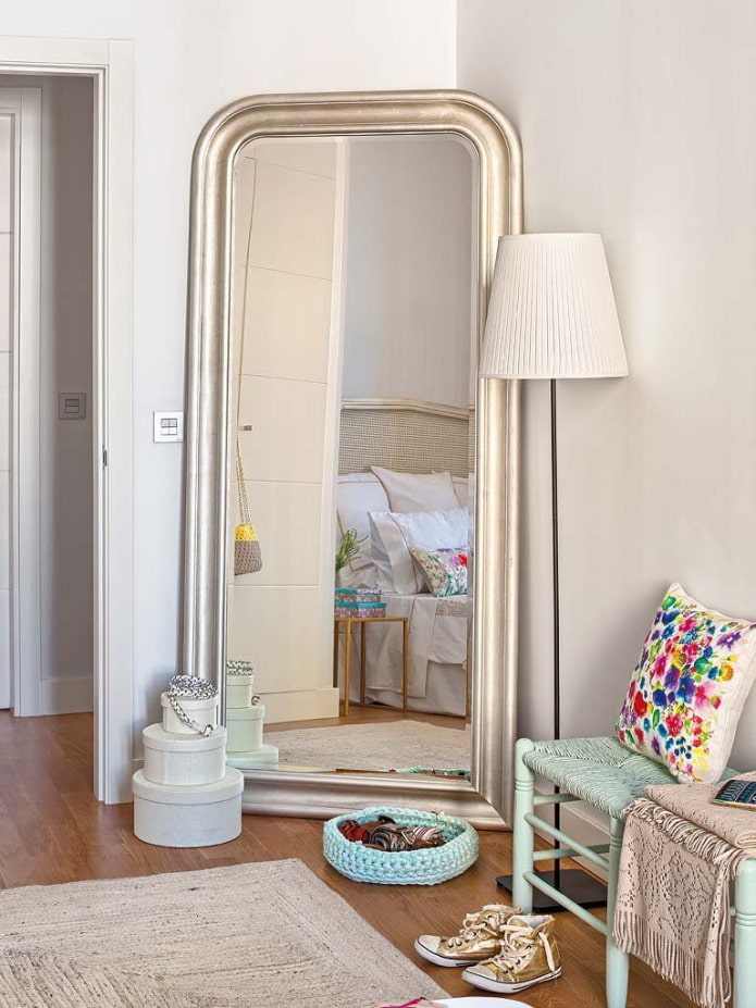 Mirror in the corner of the bedroom