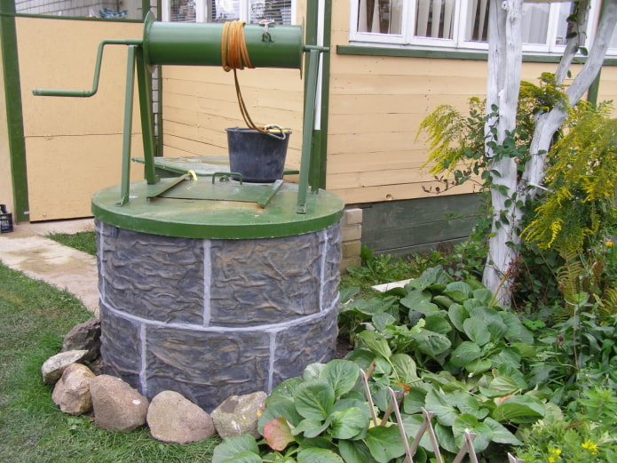 finishing the well with plaster