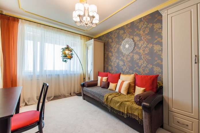 Sofa between wardrobes Sofa between wardrobes