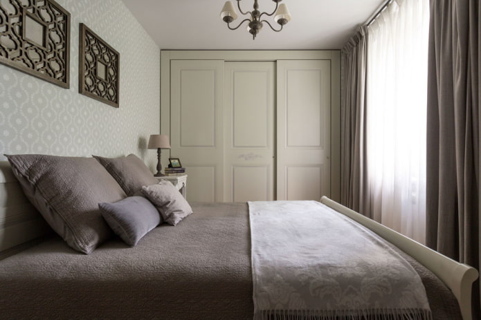 Bed opposite the window Bed opposite the window