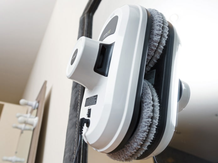 Magnetic window brush Magnetic window brush