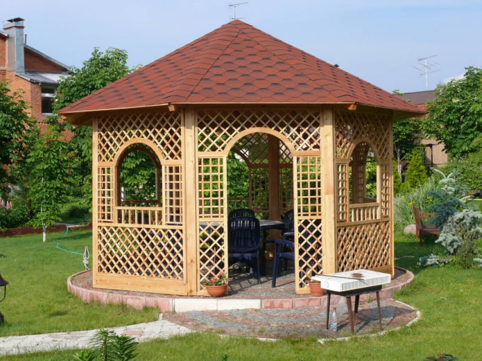 rack gazebo in the garden