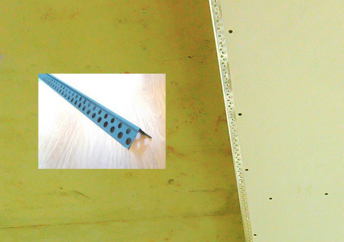 Installation of perforated corners Installation of perforated corners