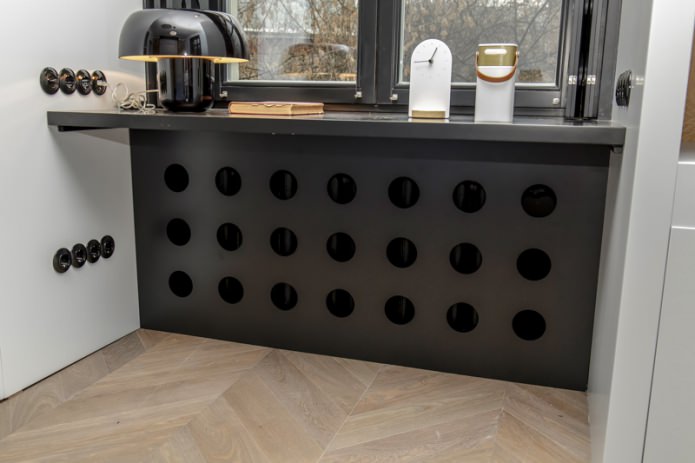 grill with round holes grill with round holes