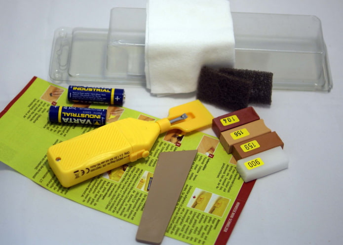 Repair kit for laminate flooring Repair kit for laminate flooring