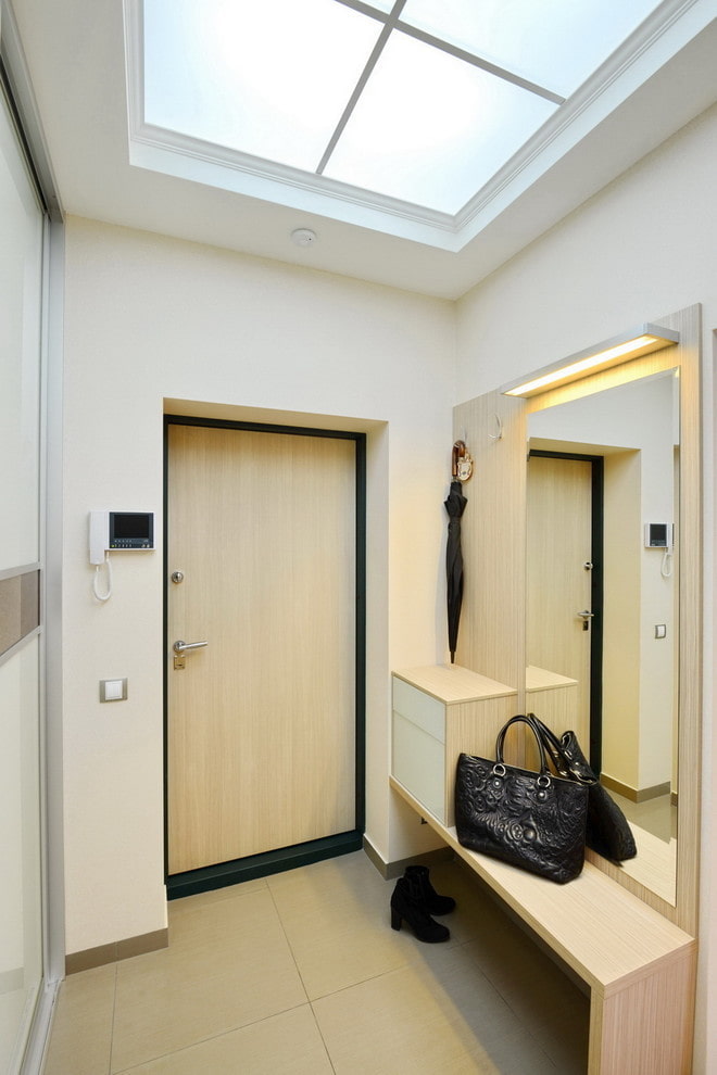 False window in the ceiling False window in the ceiling