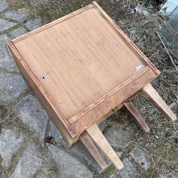 Removing varnish Removing varnish