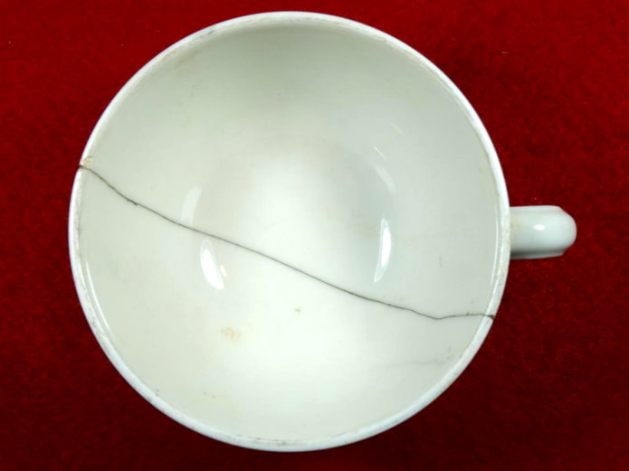 Chipped cup Chipped cup