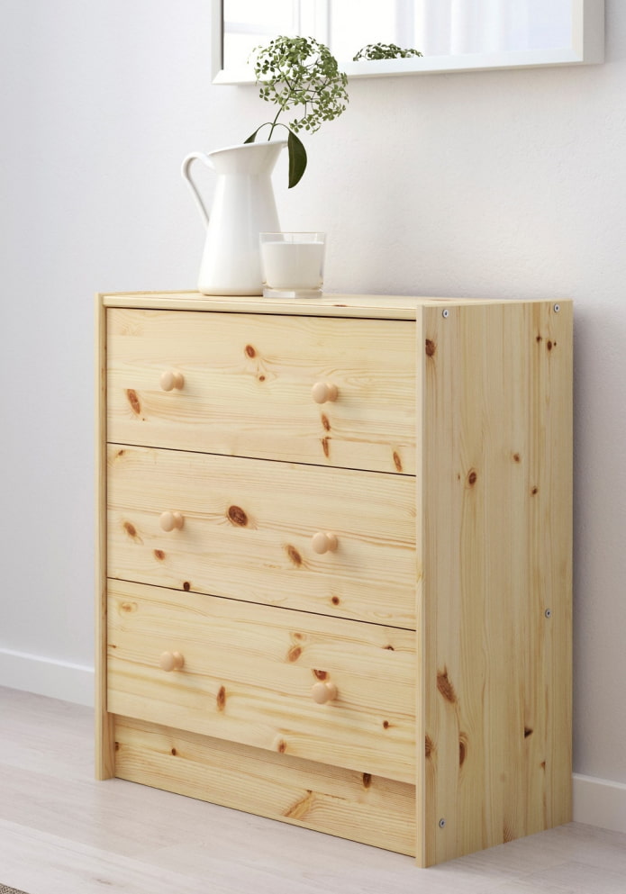 Chest of drawers Rust