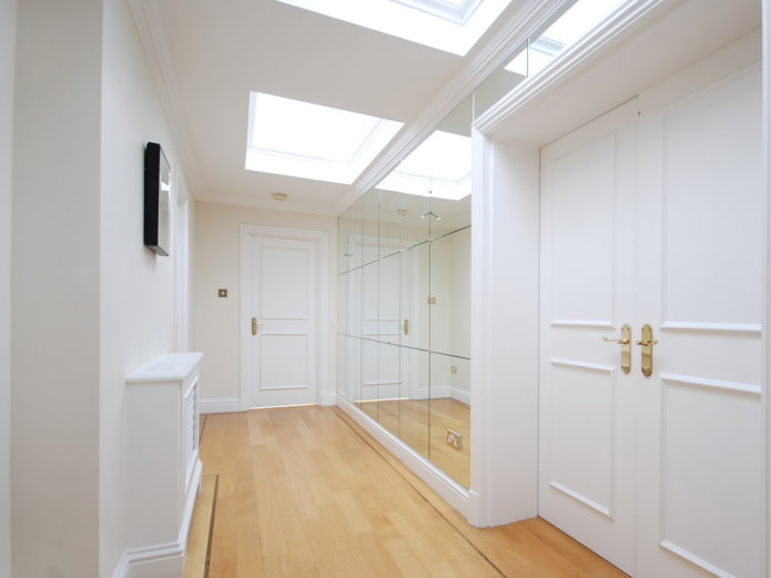 mirrors in the interior