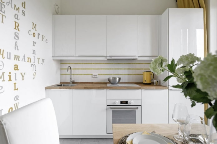 straight kitchen with pencil case