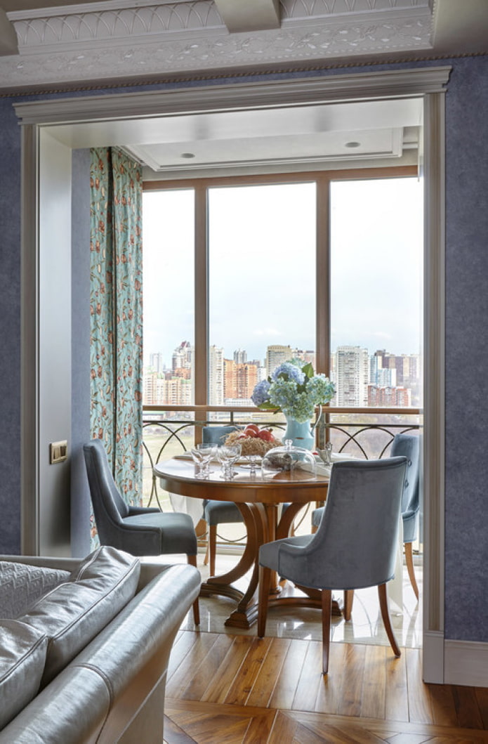 dining area on the loggia