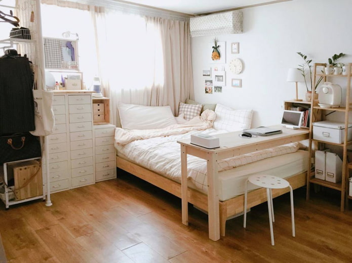 Bed UNIDENT in the interior