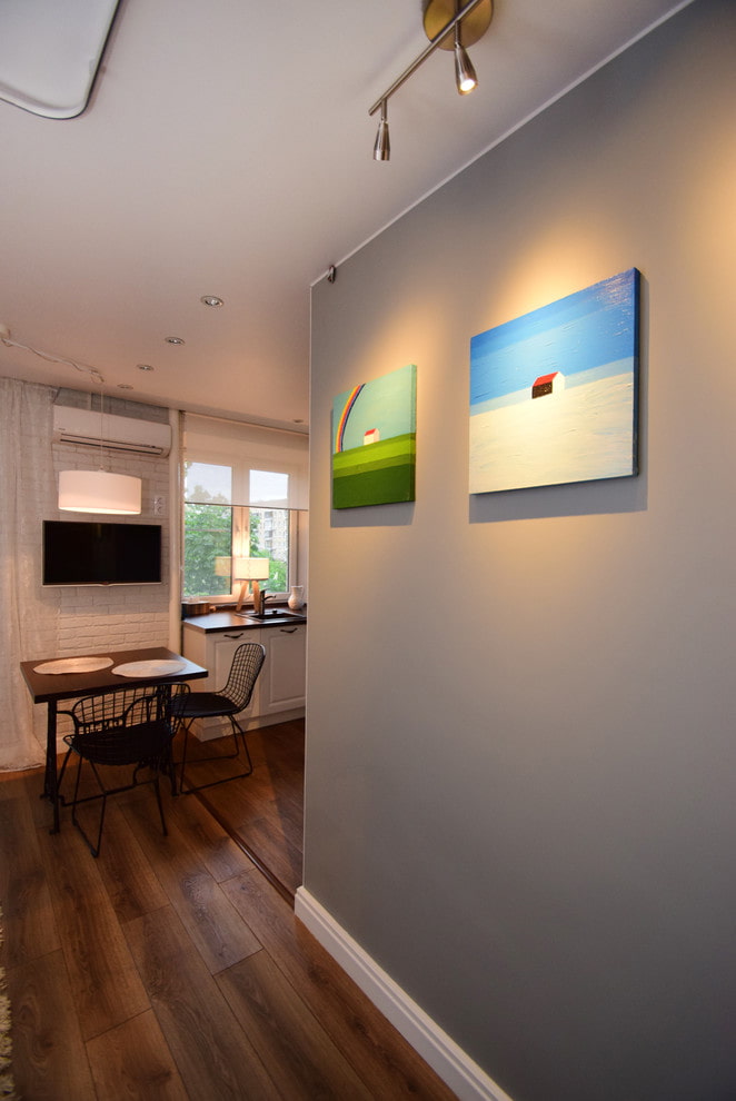 Entrance to the kitchen