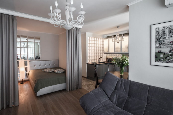 Niche zoning with curtains