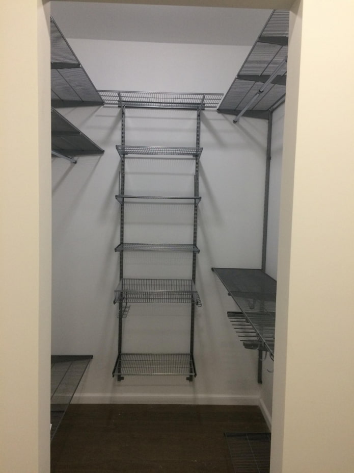 mesh dressing room mesh dressing room