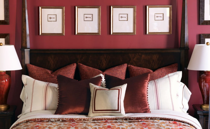 bedroom in marsala color
