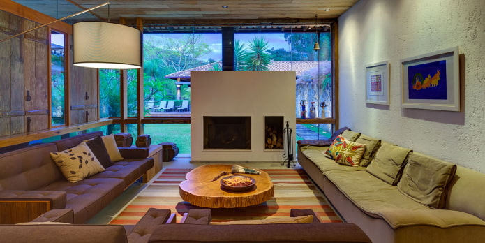 plaster in the living room