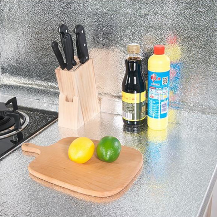 Foil on the apron Foil on the apron