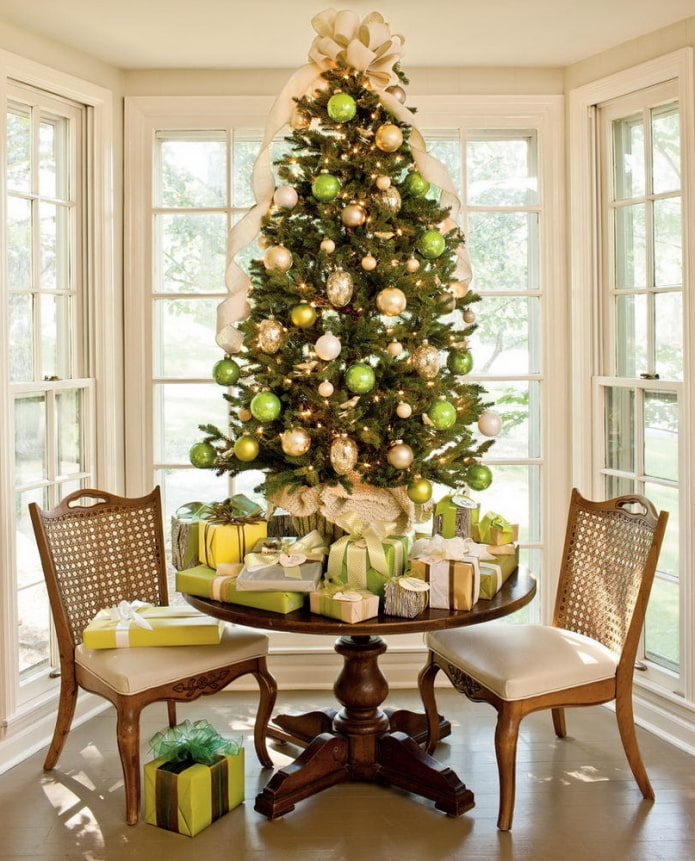 Christmas tree in yellow-green tones