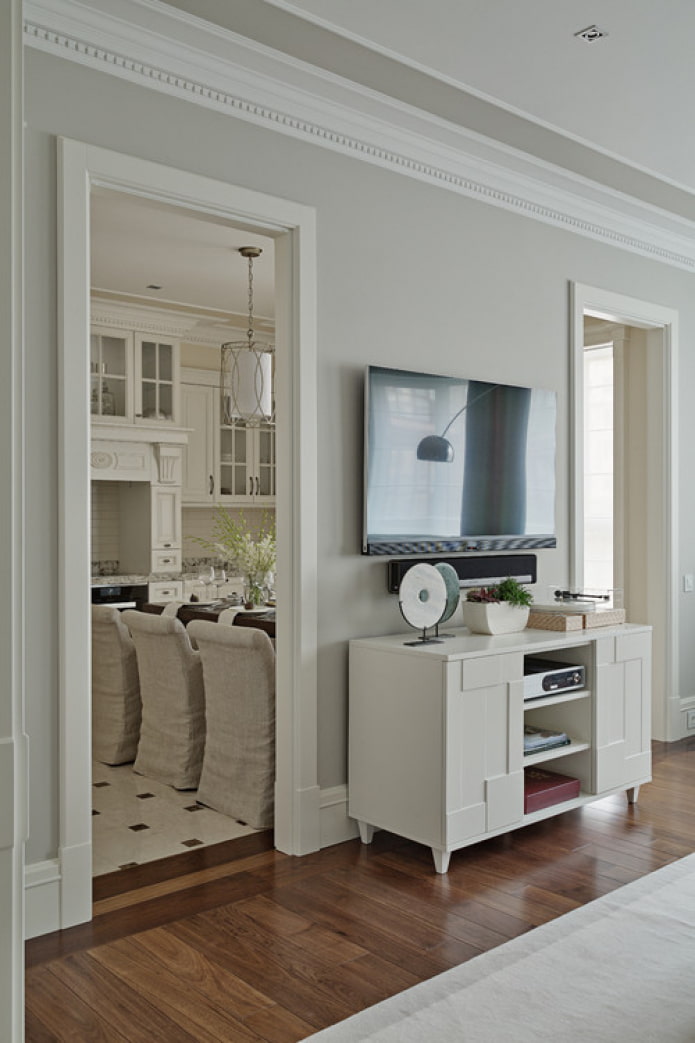 hall with doors to the kitchen