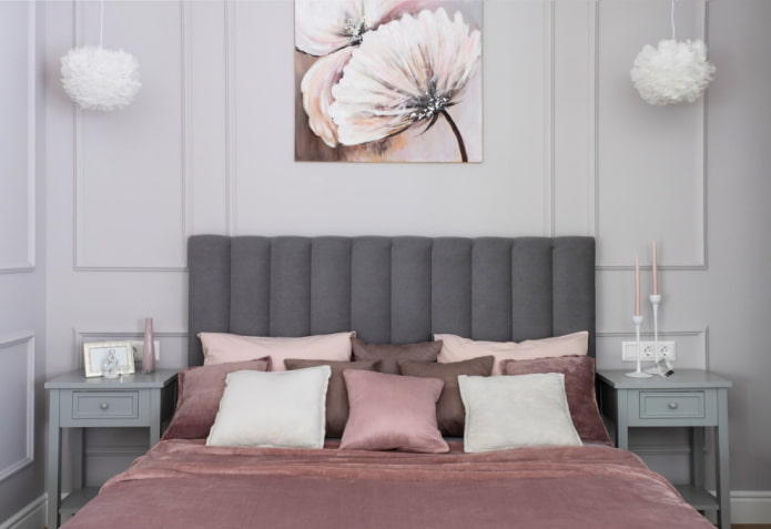 Flower picture and paper balls Flower picture and paper balls