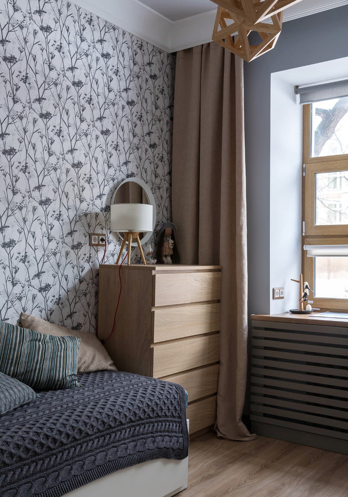 Wallpaper with floral ornament