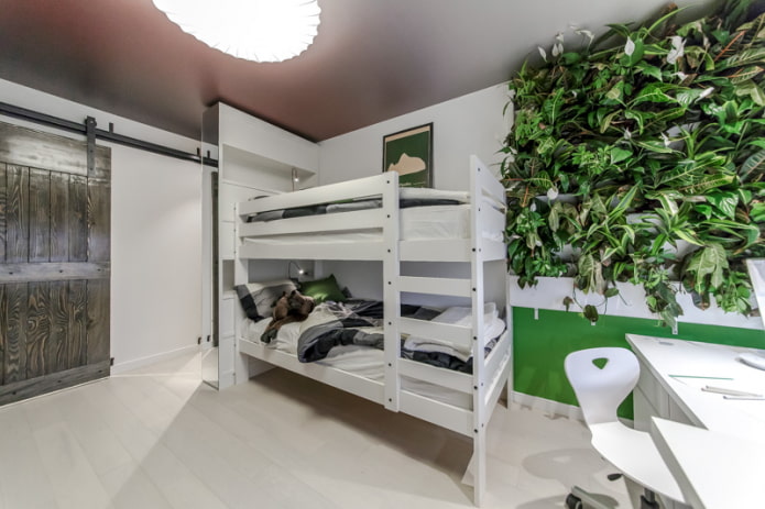 vertical gardening in the nursery