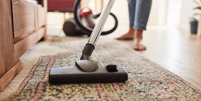 a vacuum cleaner a vacuum cleaner