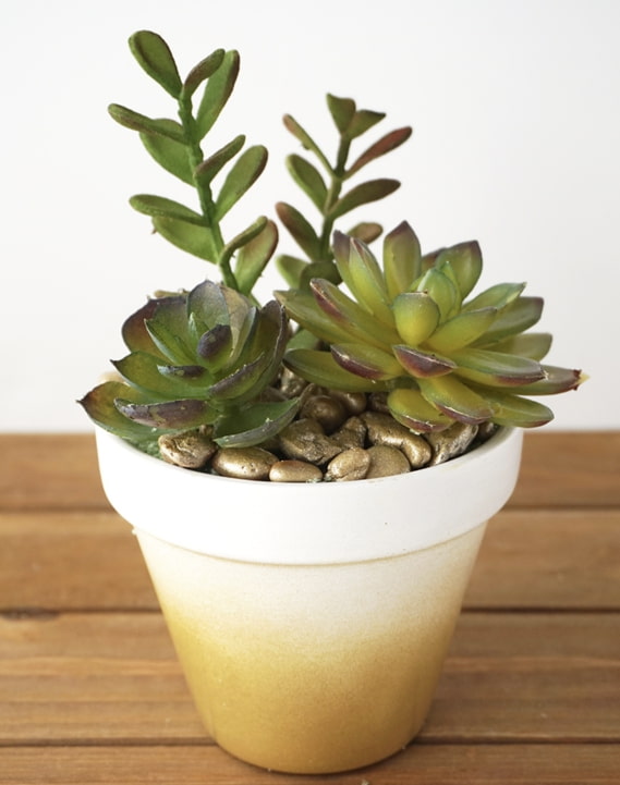 degradation on a pot for gold