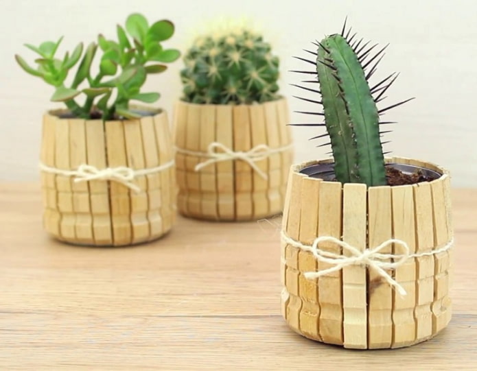 a pot of clothespins