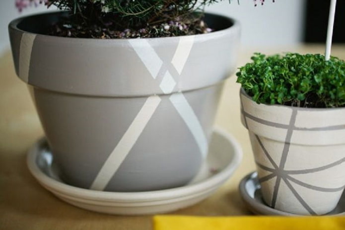 geometric print pot