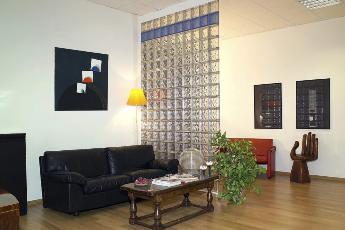 partition made of glass blocks in the hall