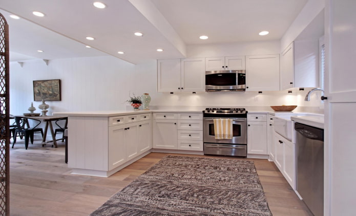 carpet in the u-shaped kitchen