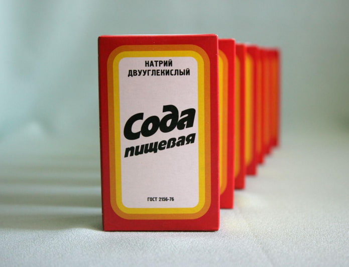 packs of baking soda