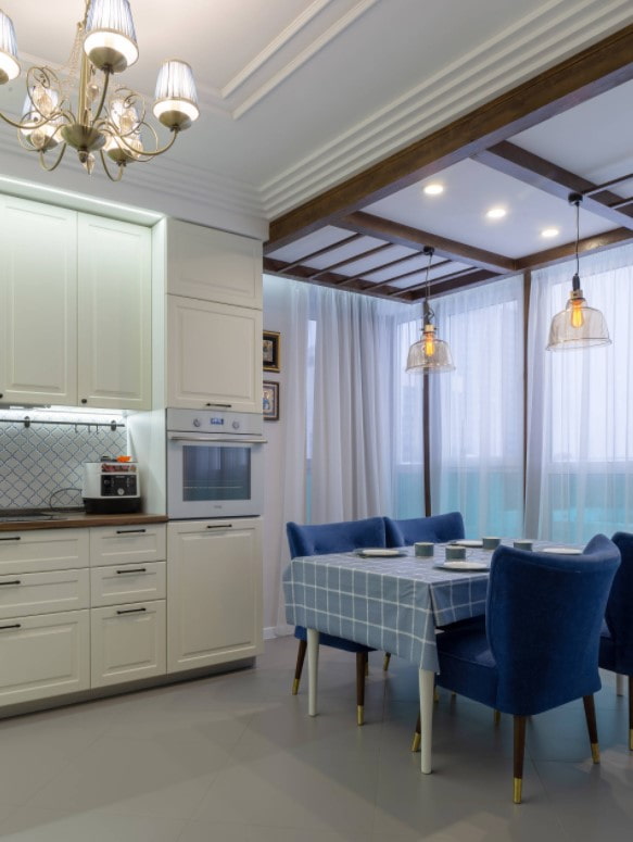 tablecloth in a cage in the interior