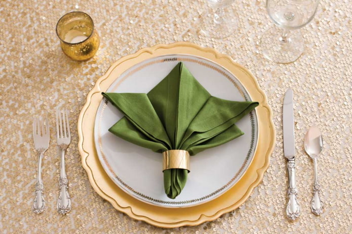 Napkin lily