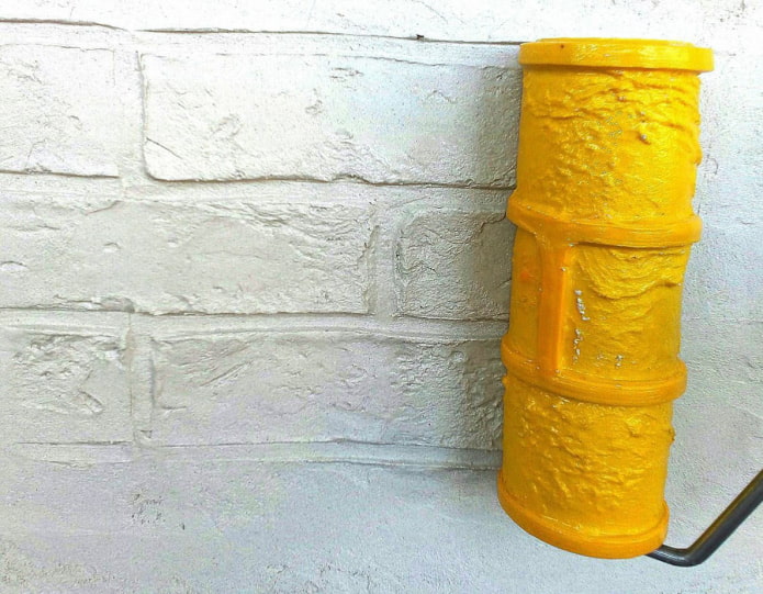 Brick imitation roller