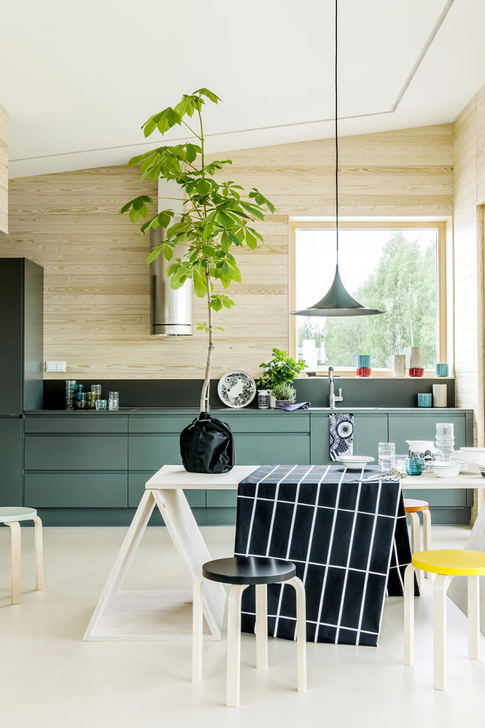 flower on the dining table flower on the dining table