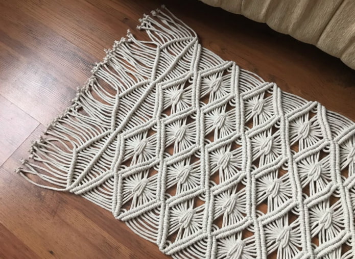 macrame rug