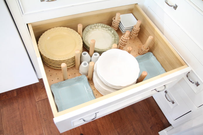 Drawer with dishes Drawer with dishes