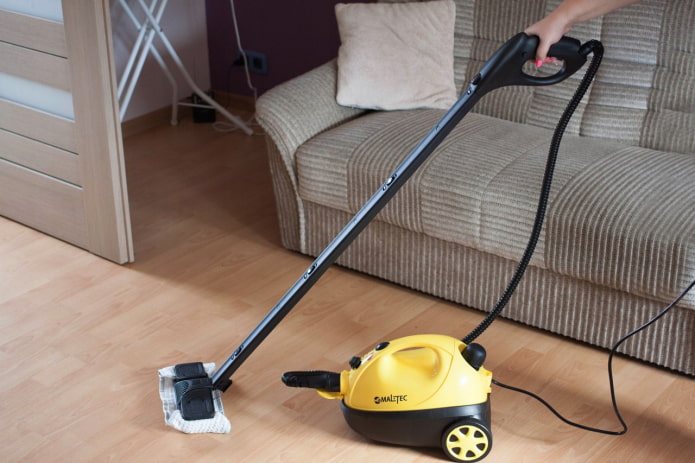 Washing vacuum cleaner