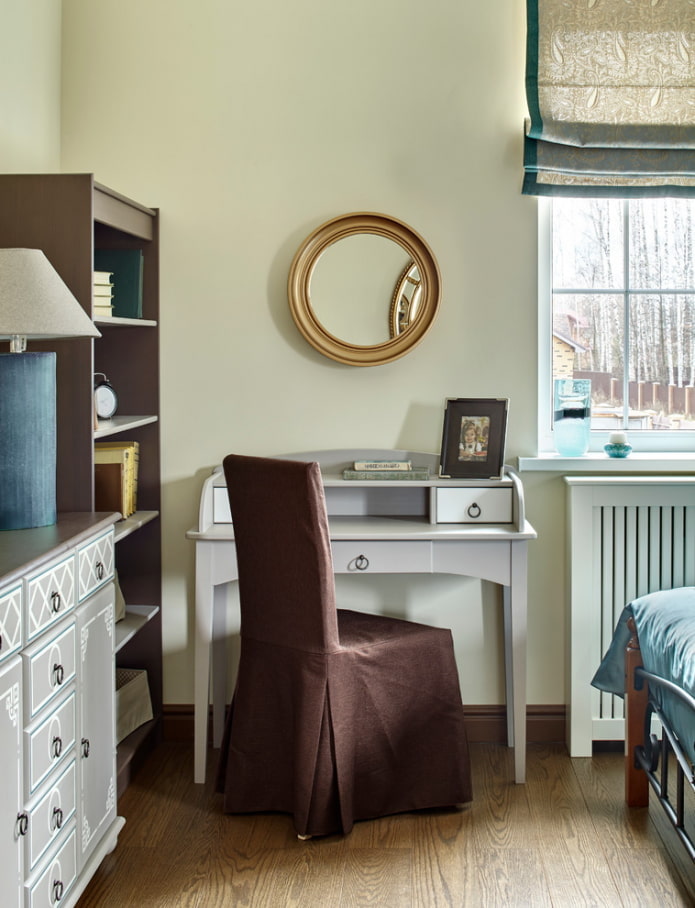 Makeup table Makeup table