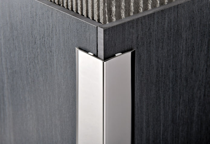 overlay corner for tiles