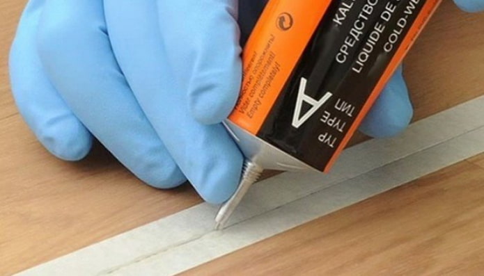 glue application glue application