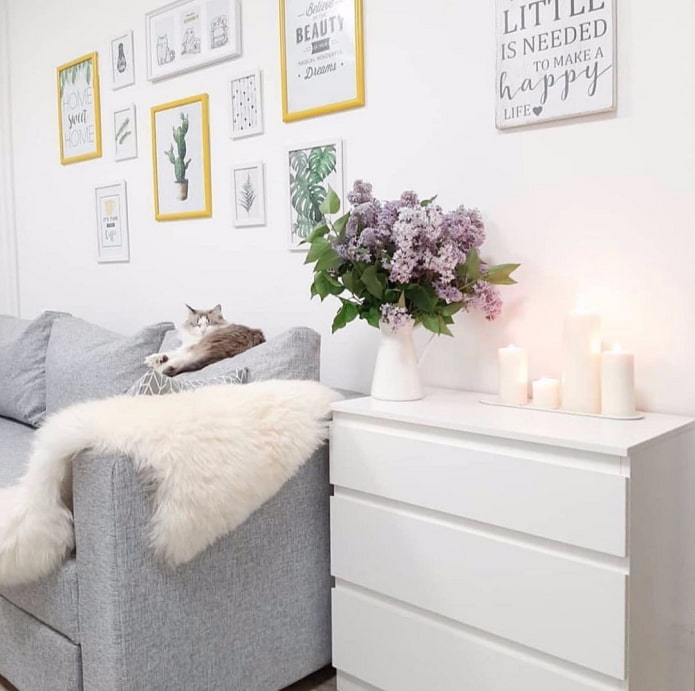 White chest of drawers SKONEVIK White chest of drawers SKONEVIK