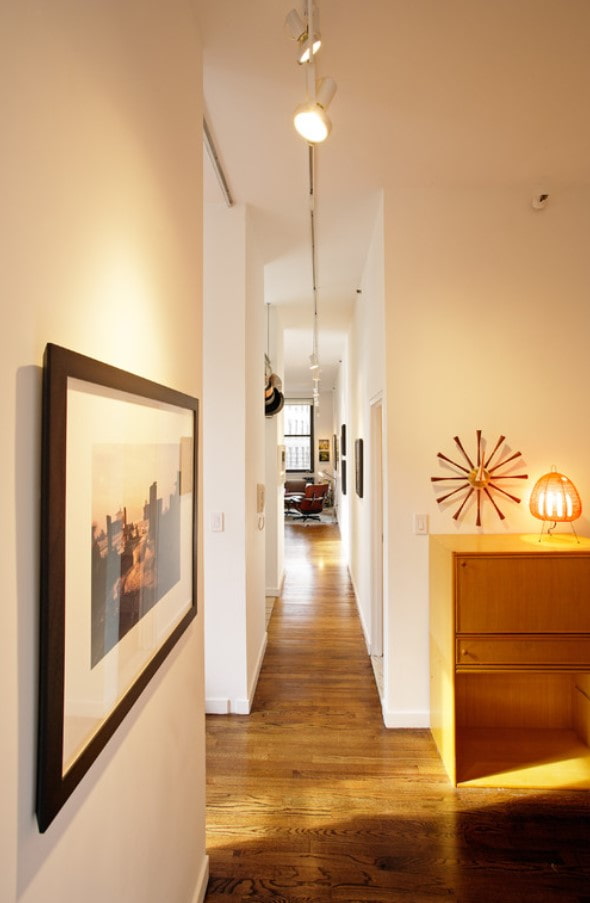 illumination in an elongated corridor illumination in an elongated corridor